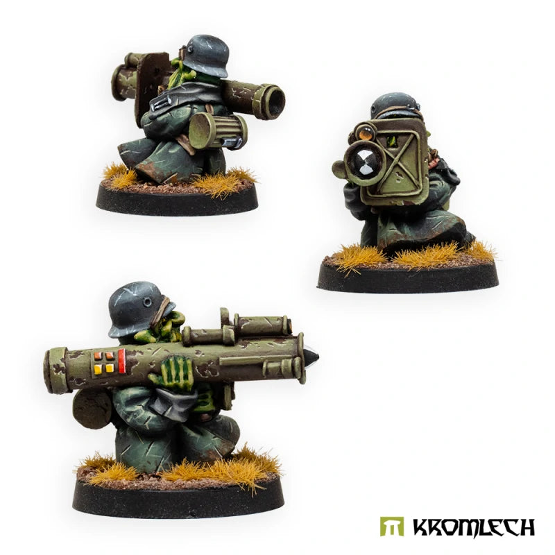 Kromlech Orc Greatcoat Korps Goblin Tank Hunter Team