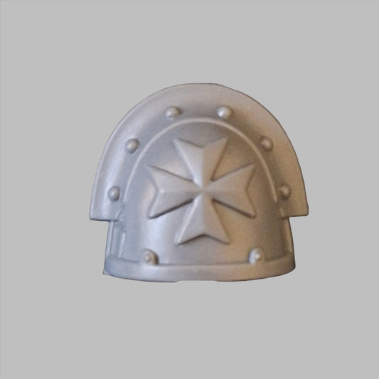 Warhammer 40k Black Templars Shoulder pad  "G"