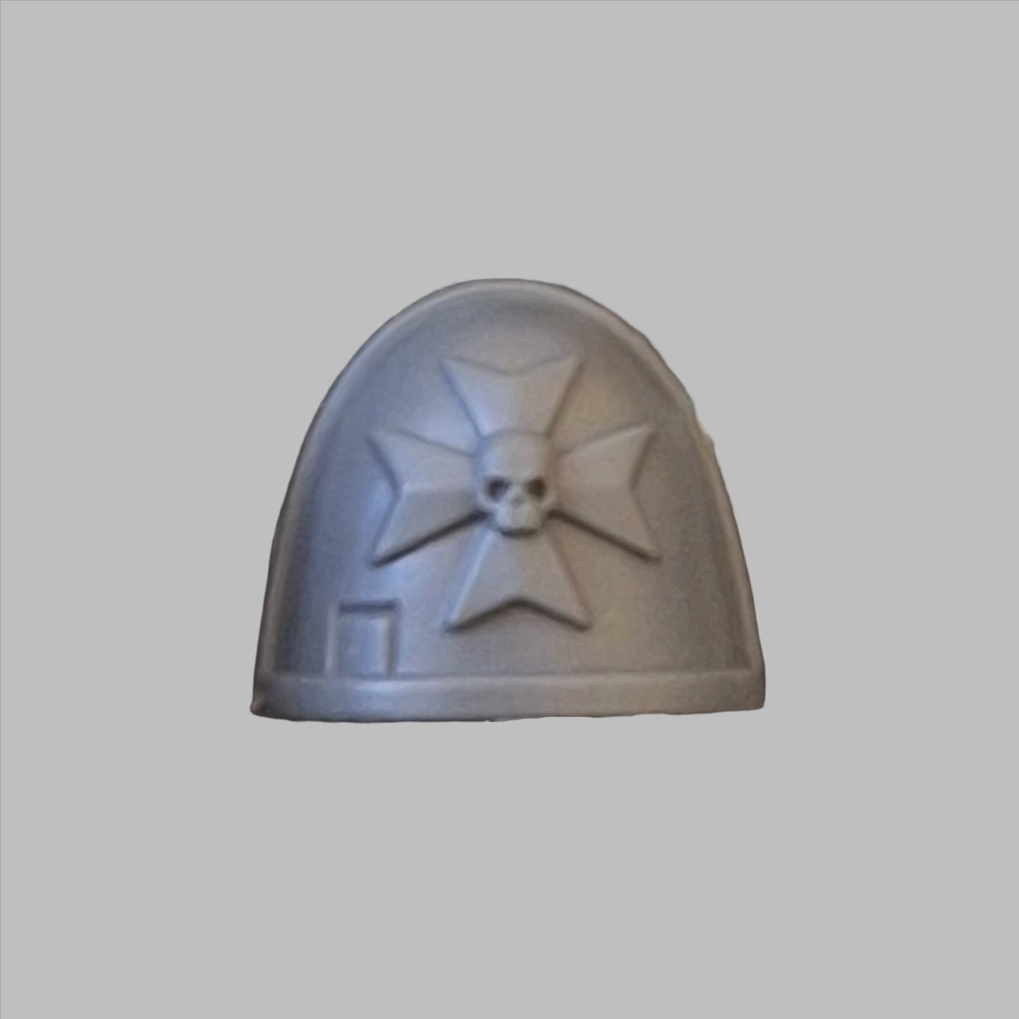 Warhammer 40k Black Templars Shoulder pad  "K"