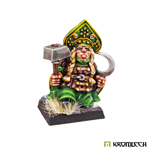 Kromlech Hospodars Dwarf Boyarina with hammer and sickle