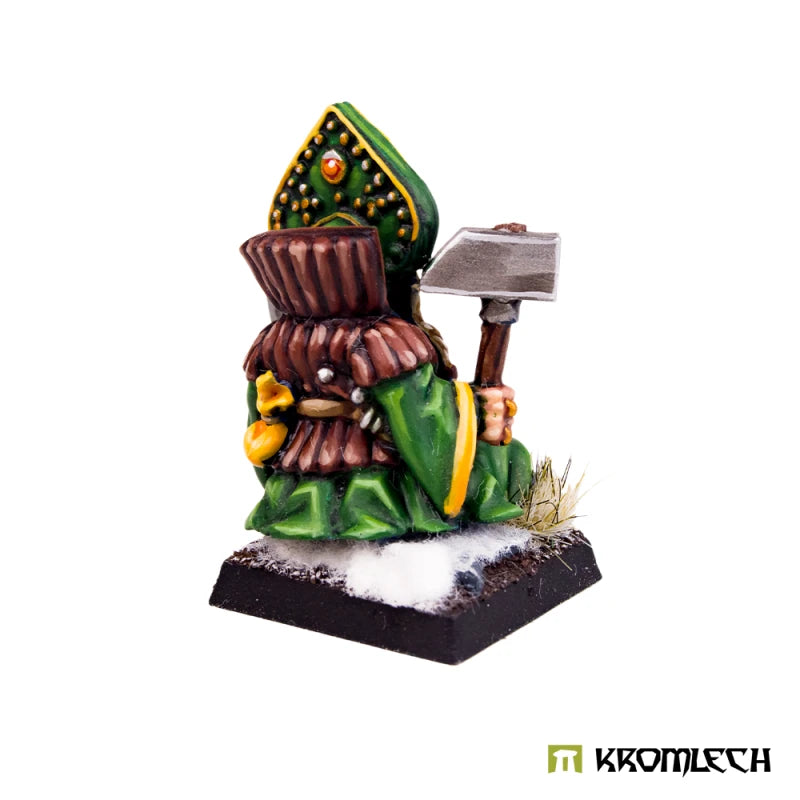 Kromlech Hospodars Dwarf Boyarina with hammer and sickle
