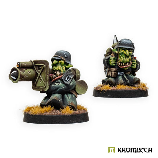 Kromlech Orc Greatcoat Korps Goblin Tank Hunter Team